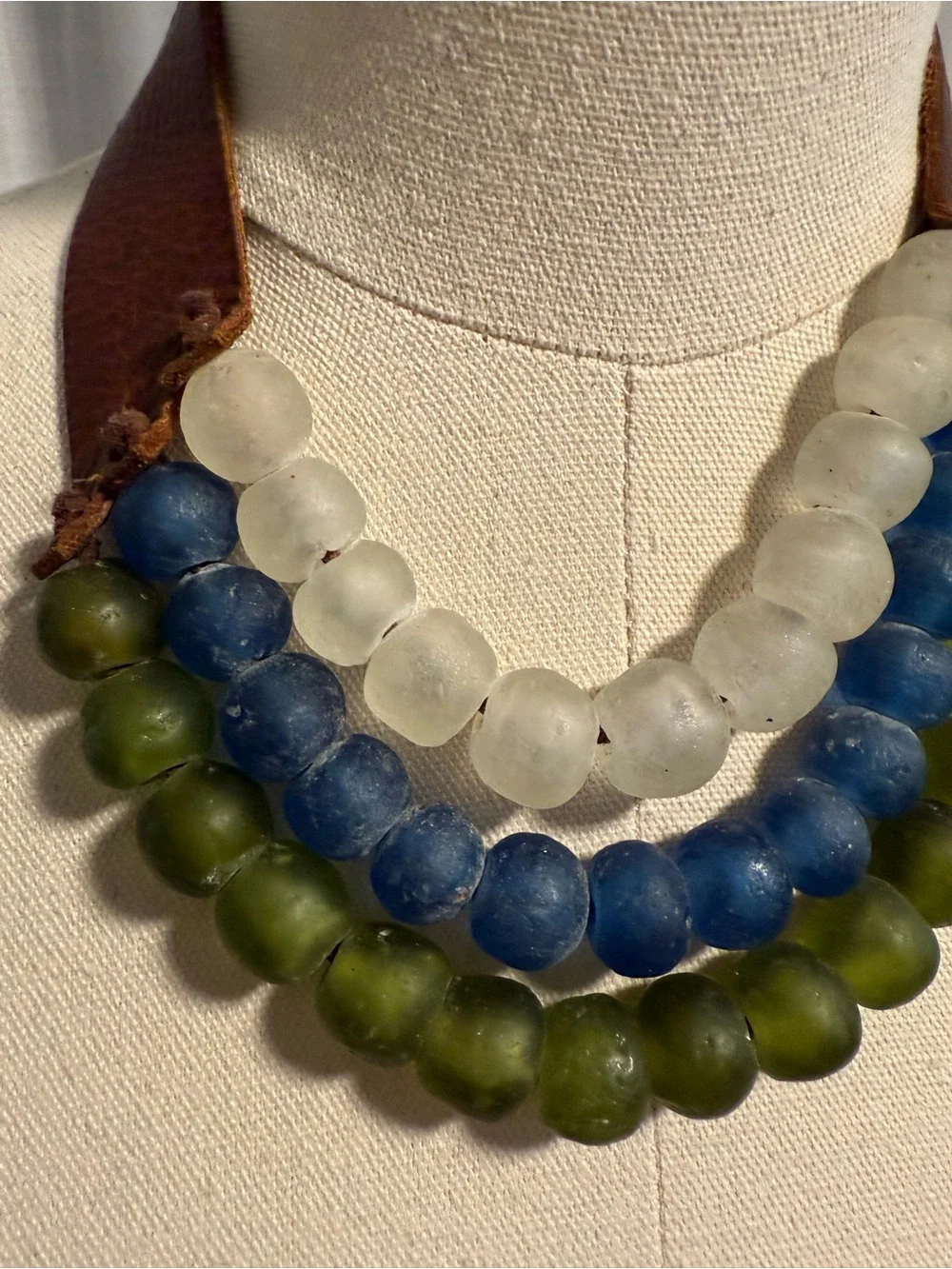 Leather and sea glass, handmade, choker style necklace. - Picture 1 of 4